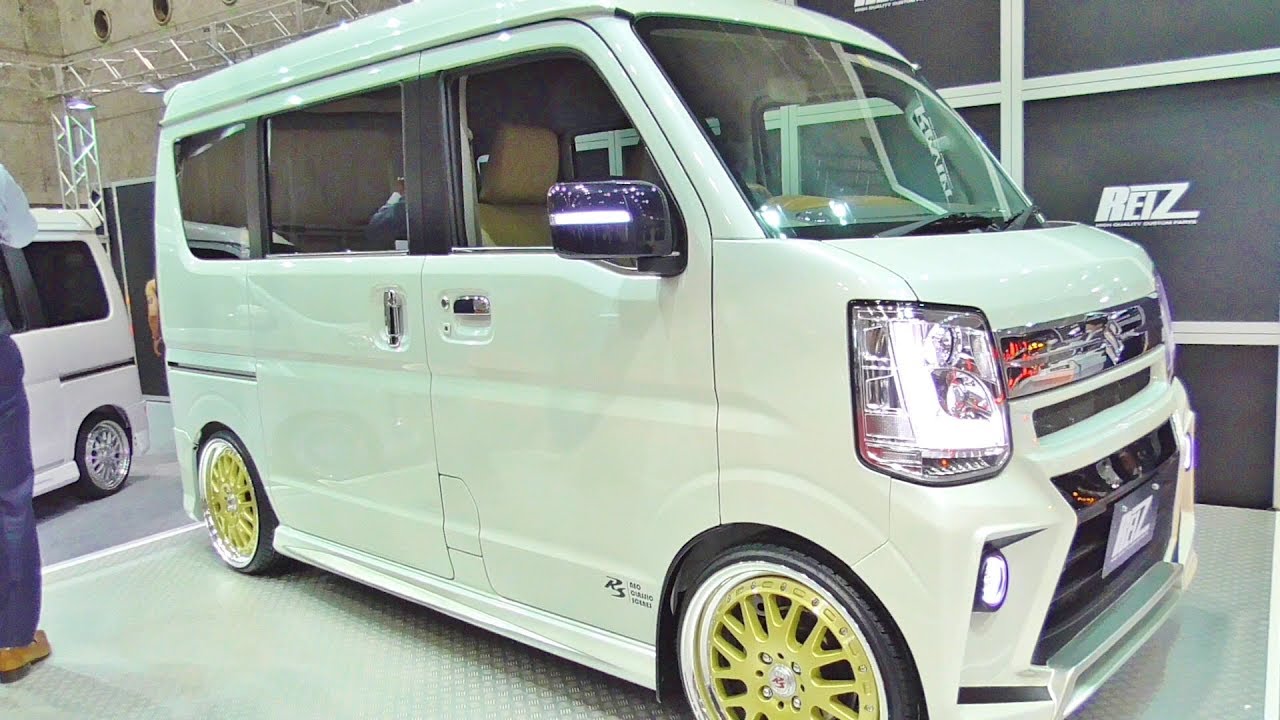 エブリィワゴン DA17W カスタム REIZ(ライツ)エアロパーツ装着車 運転席まわりから座席シートと後部座席も