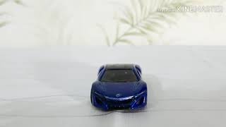 Kemiripan mobil hotwheels Honda NSX dengan mobil Honda NSX yang asli