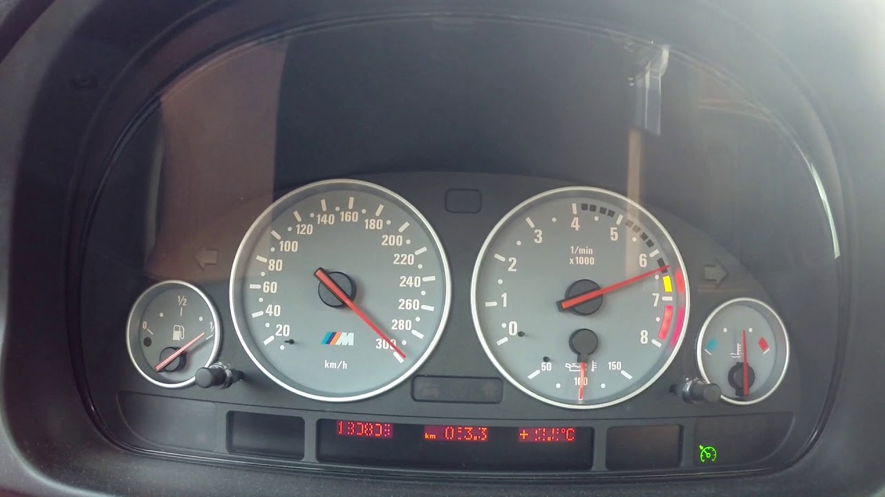 BMW E39 M5 Topspeed 300Km/h