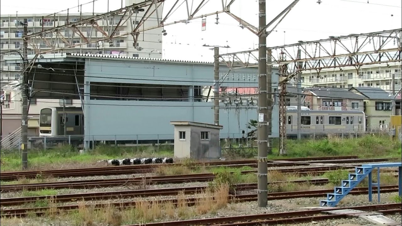 【速報！】JR久里浜駅の209系訓練車に屋根が設置！