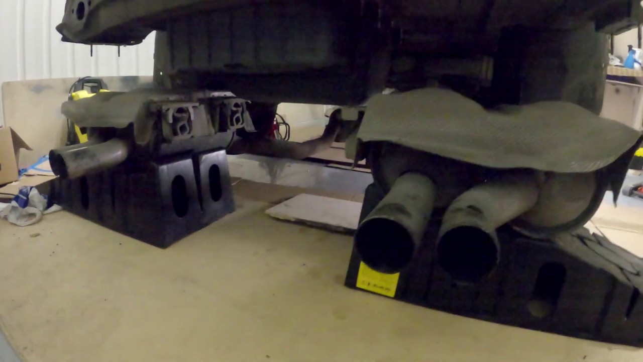 Removing BMW E39 M5 Exhaust in one piece. No lift.