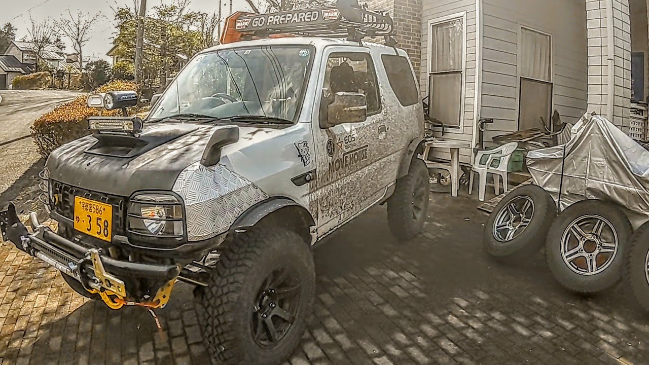 ジムニー君の洗車と林道散策用安全靴😊