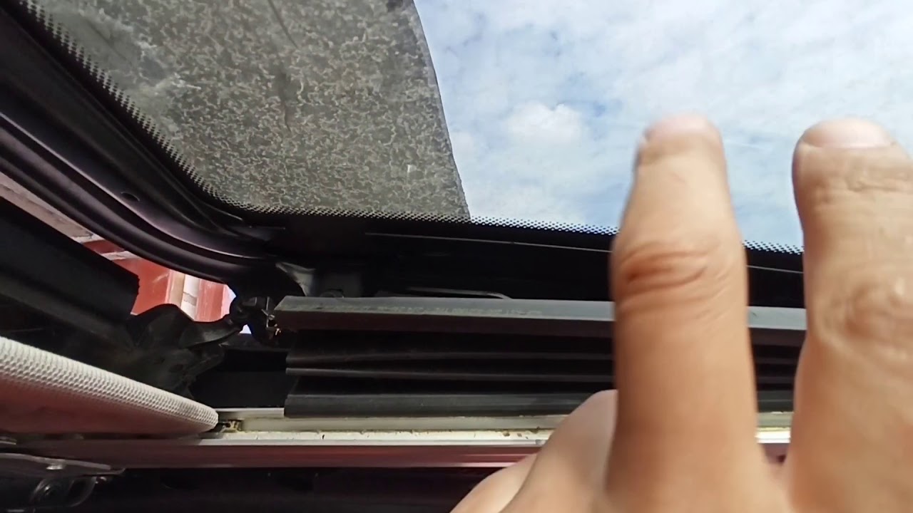 BMW X3/X4 F25/F26 Как снять шторку люка / how to remove sunroof cover