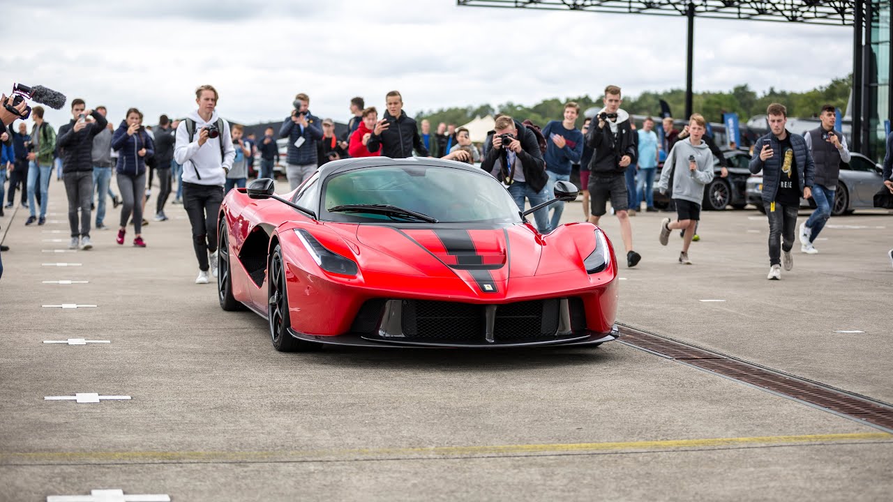 Ferrari LaFerrari – Drift, Burnouts & Accelerations !