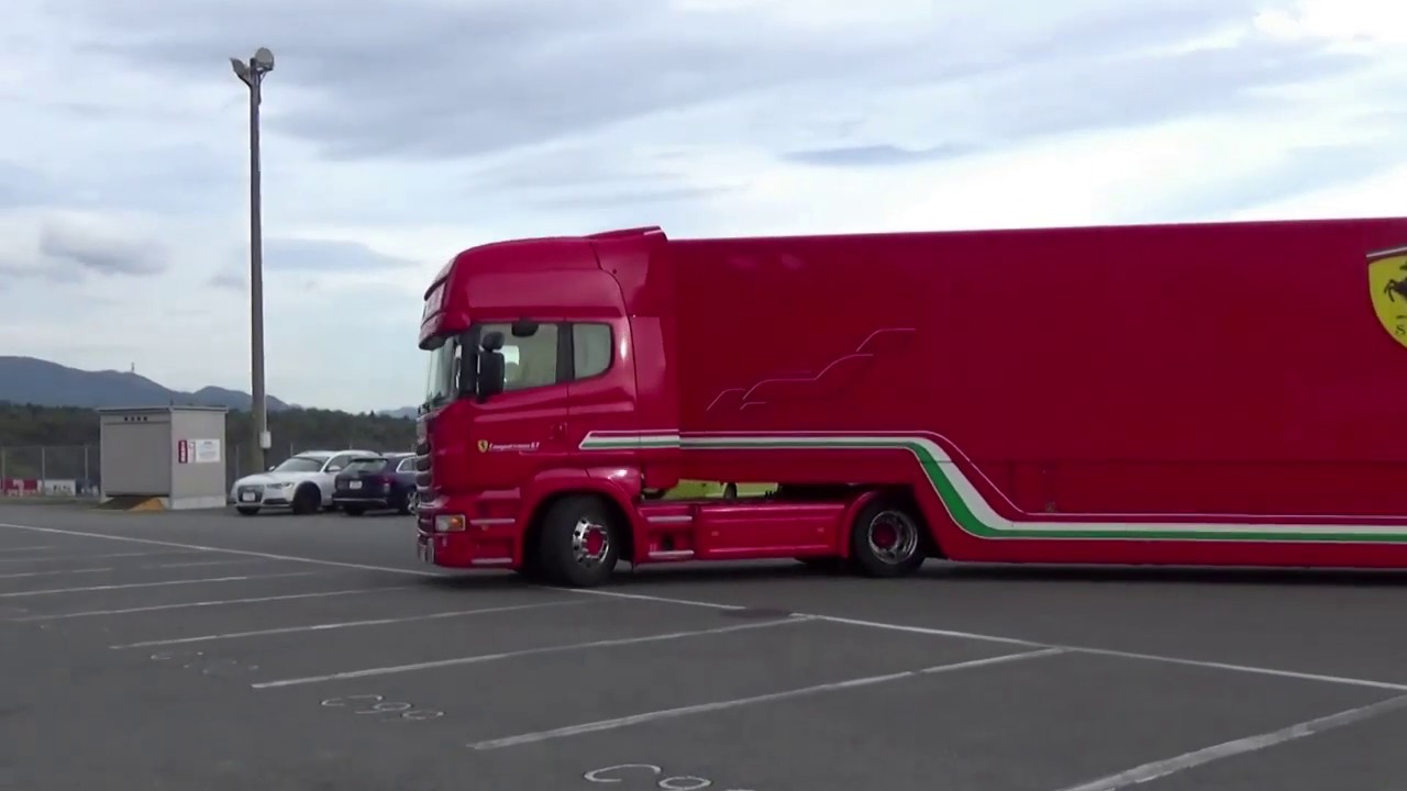 フェラーリの大型トランスポーター トランポ Ferrari large transporter