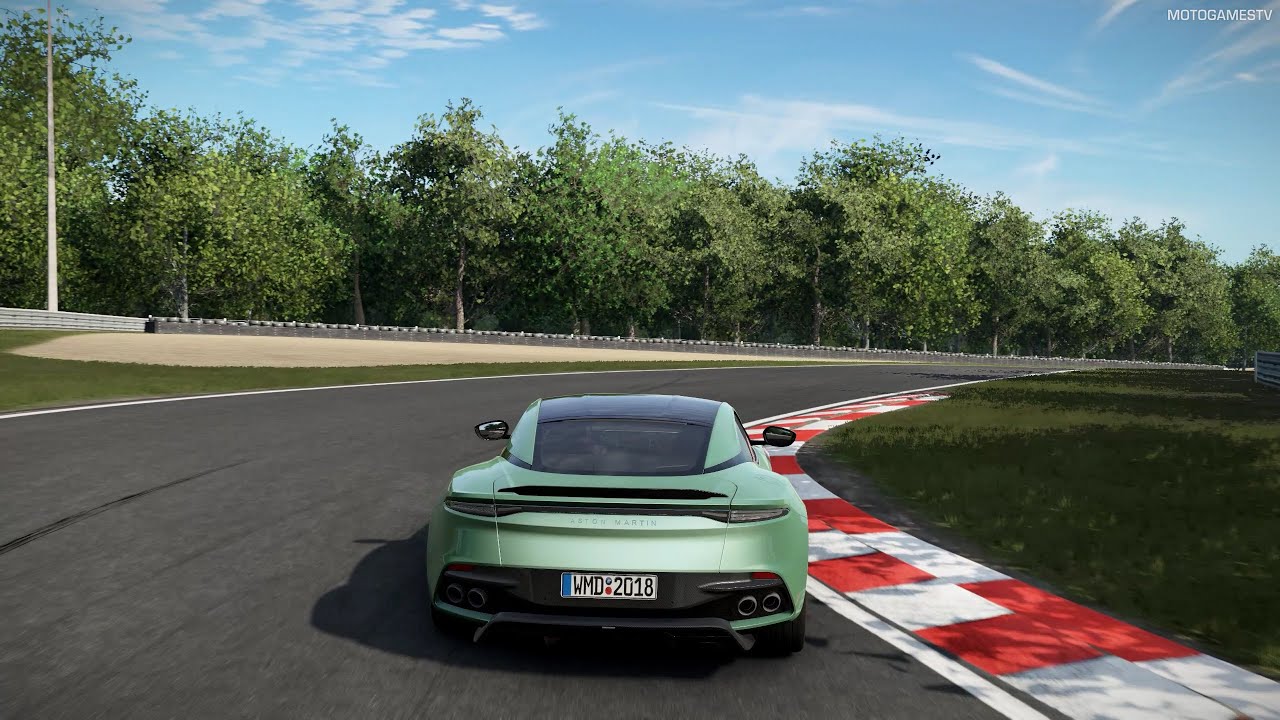 Project CARS 2 – Aston Martin DBS Superleggera at Brands Hatch Gameplay