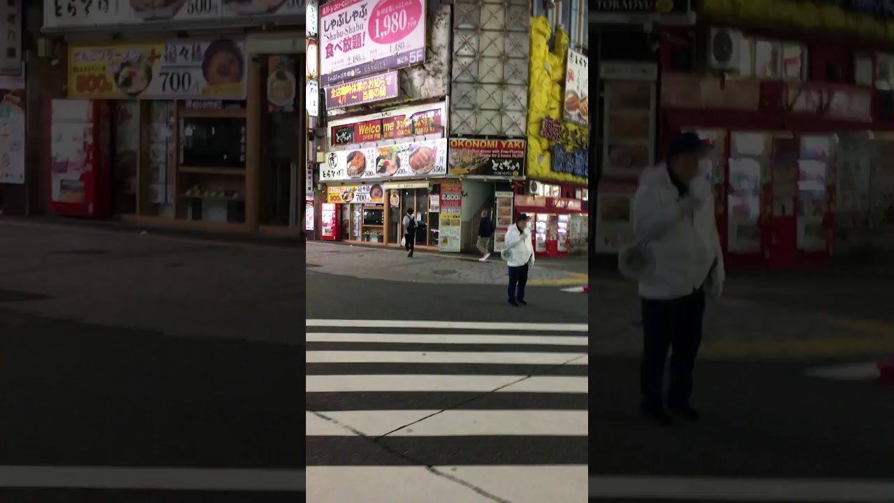 新宿歌舞伎町暇な覆面パトカー！