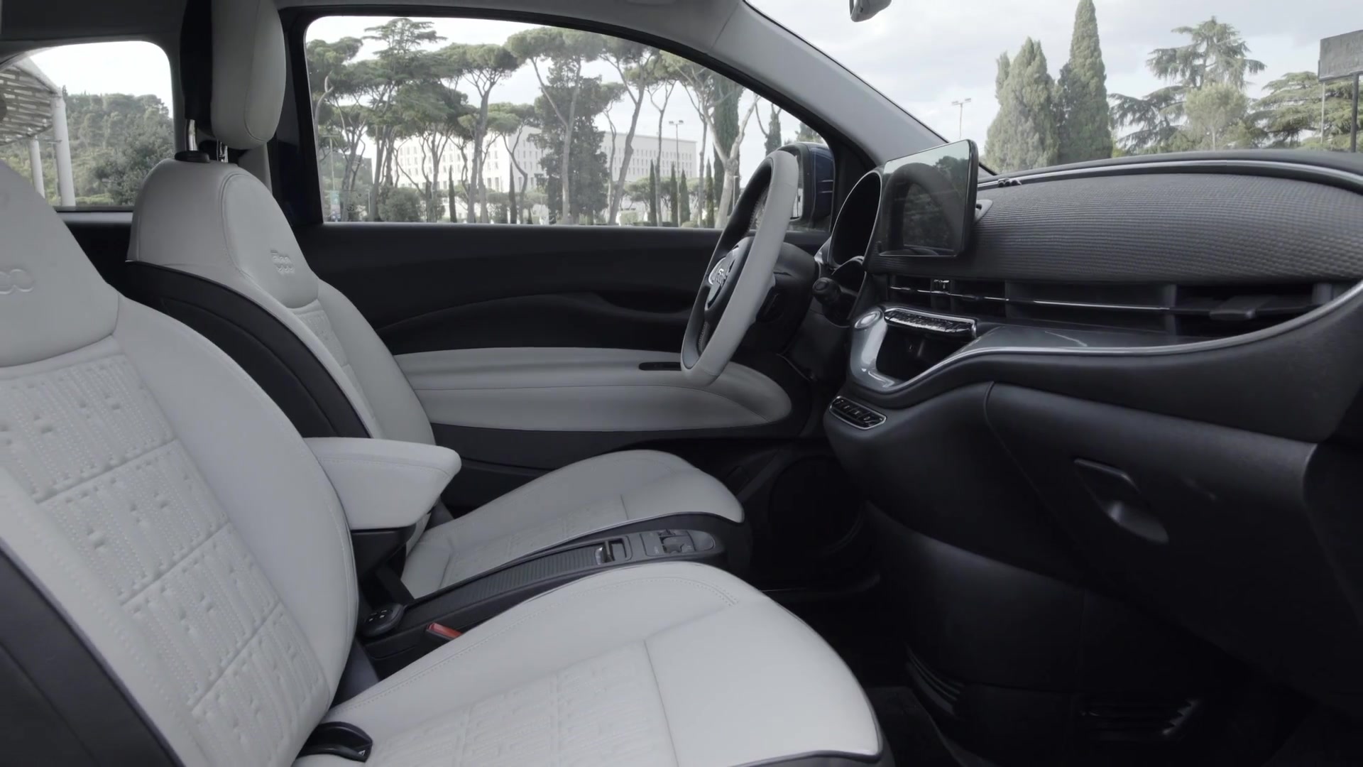 New Fiat 500 “la Prima” hatchback Interior Design