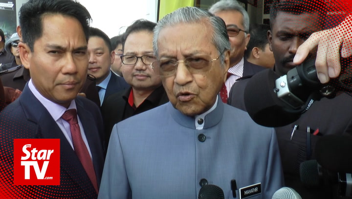 Dr M: Don’t try to pit govt against Royalty; you will fail