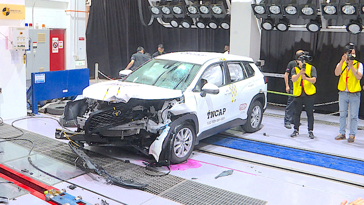 Taiwan Car Safety Center Inaugurated With Toyota Crash Test – TaiwanPlus News