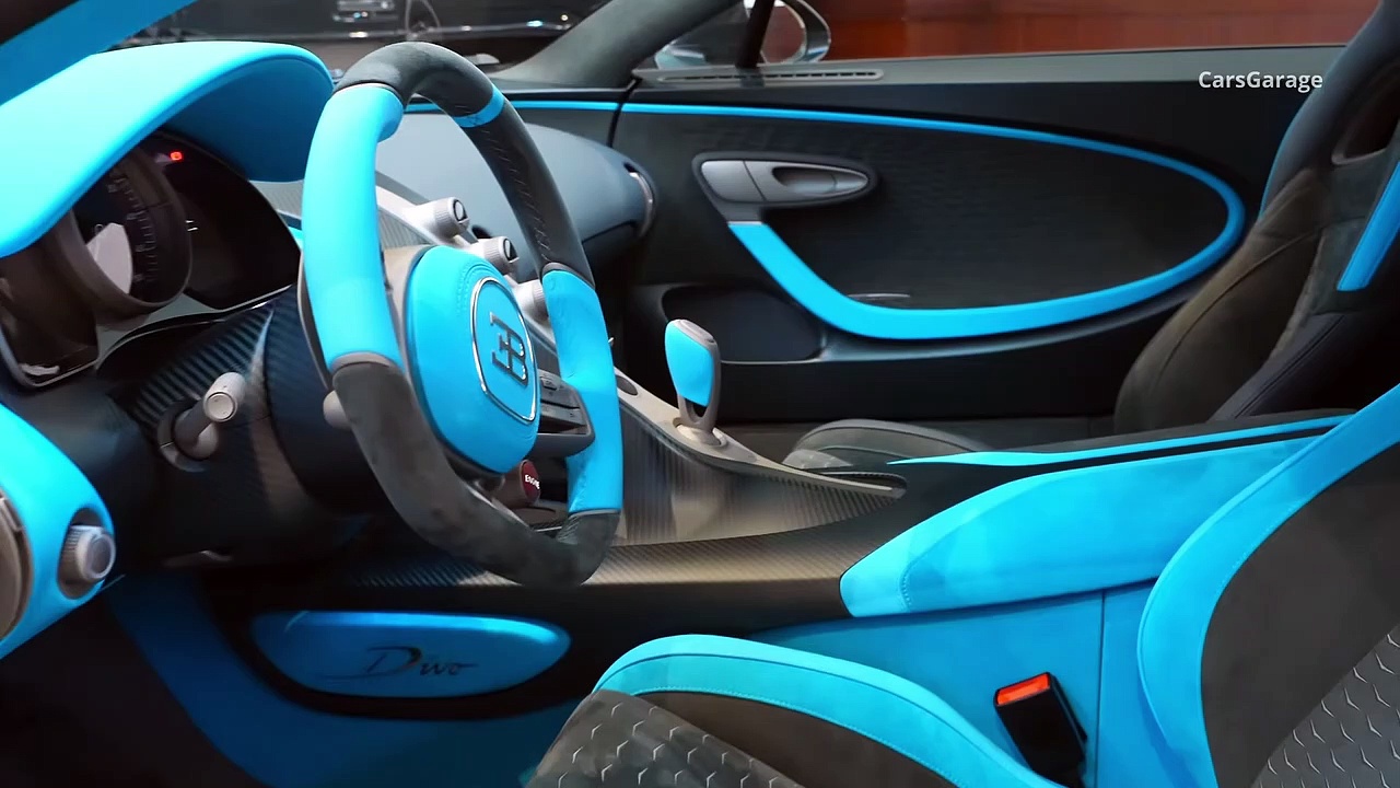 Bugatti Divo – Hypercar Interior and Exterior , BRUTAL Sound!