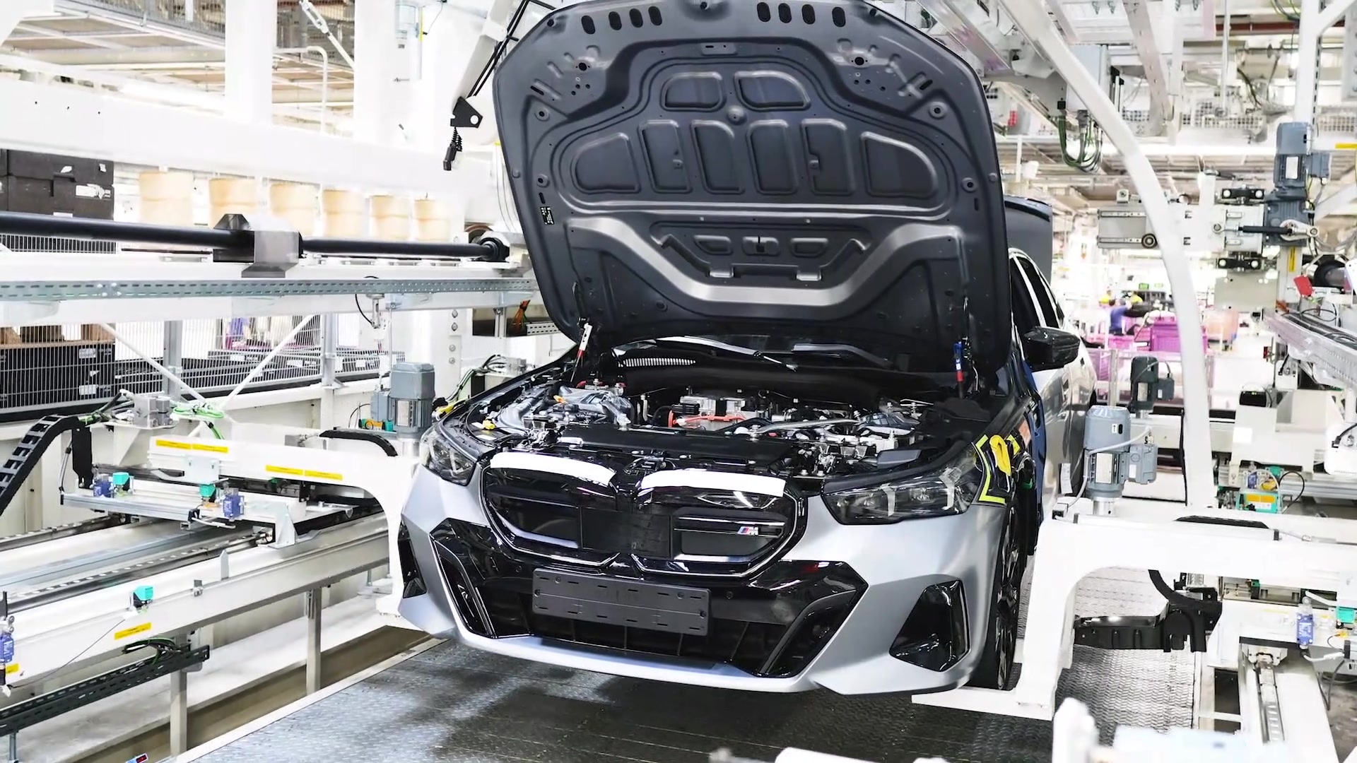 Production of the BMW 5 Series at BMW Group Plant Dingolfing – Assembly