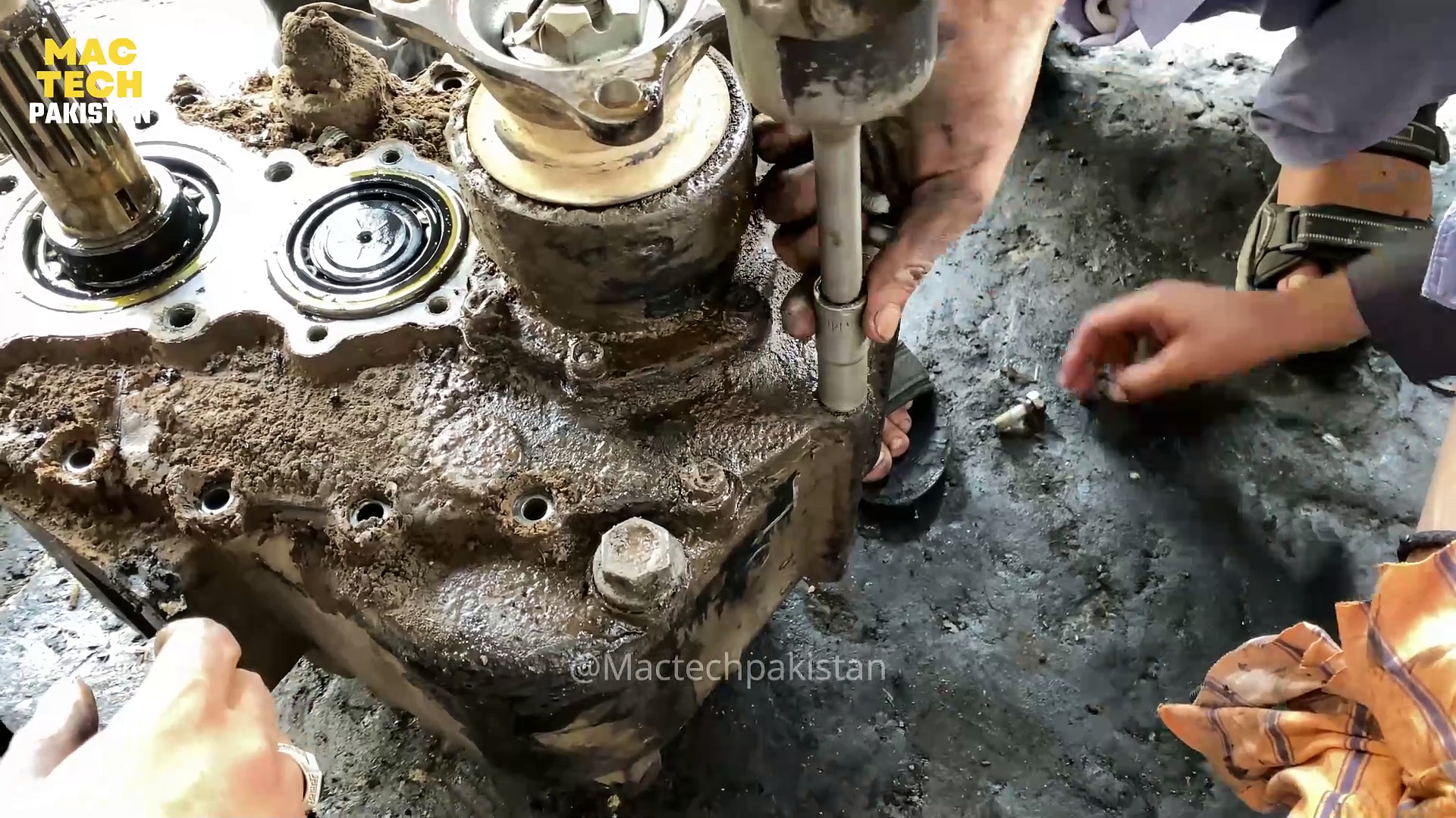 Restore Rusted Manual Transmission 4x4 Gearbox Repairing
