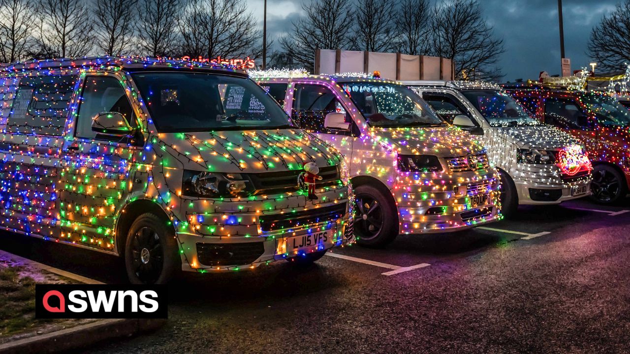 UK: 100 illuminated VWs cruise Weston-Super-Mare for charity